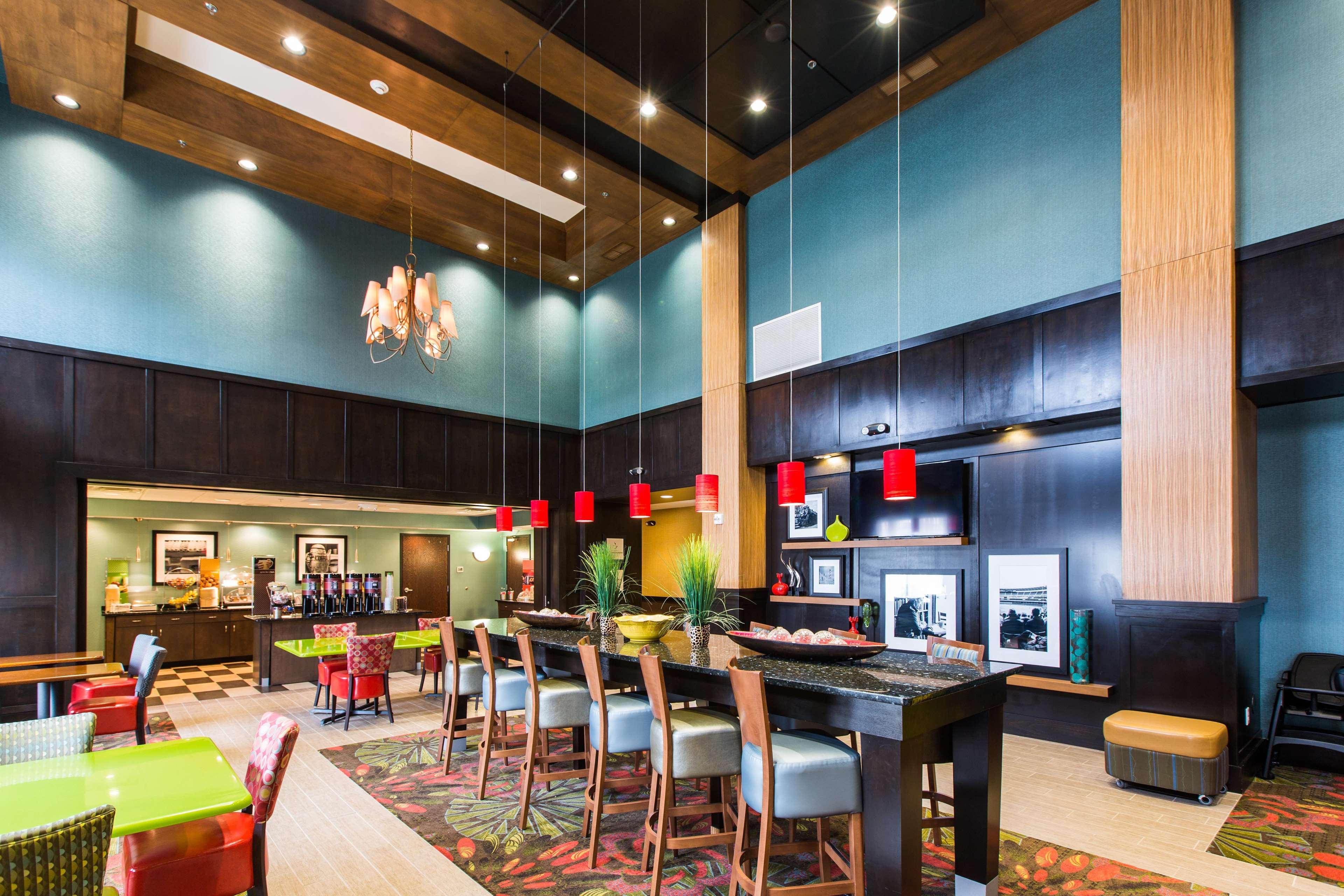 Hampton Inn&suites Toledo/westgate