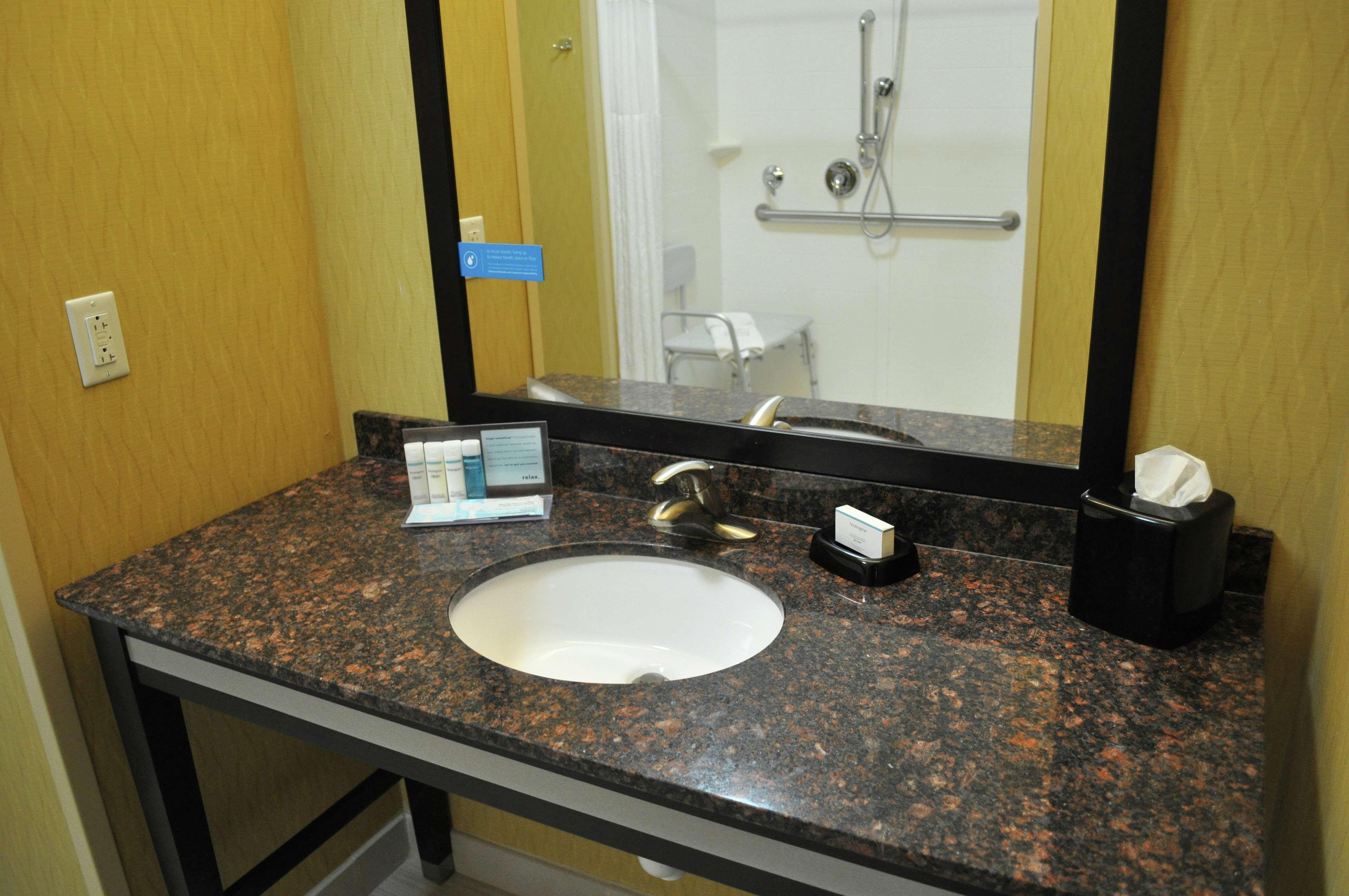 Hampton Inn&suites Toledo/westgate 3*
