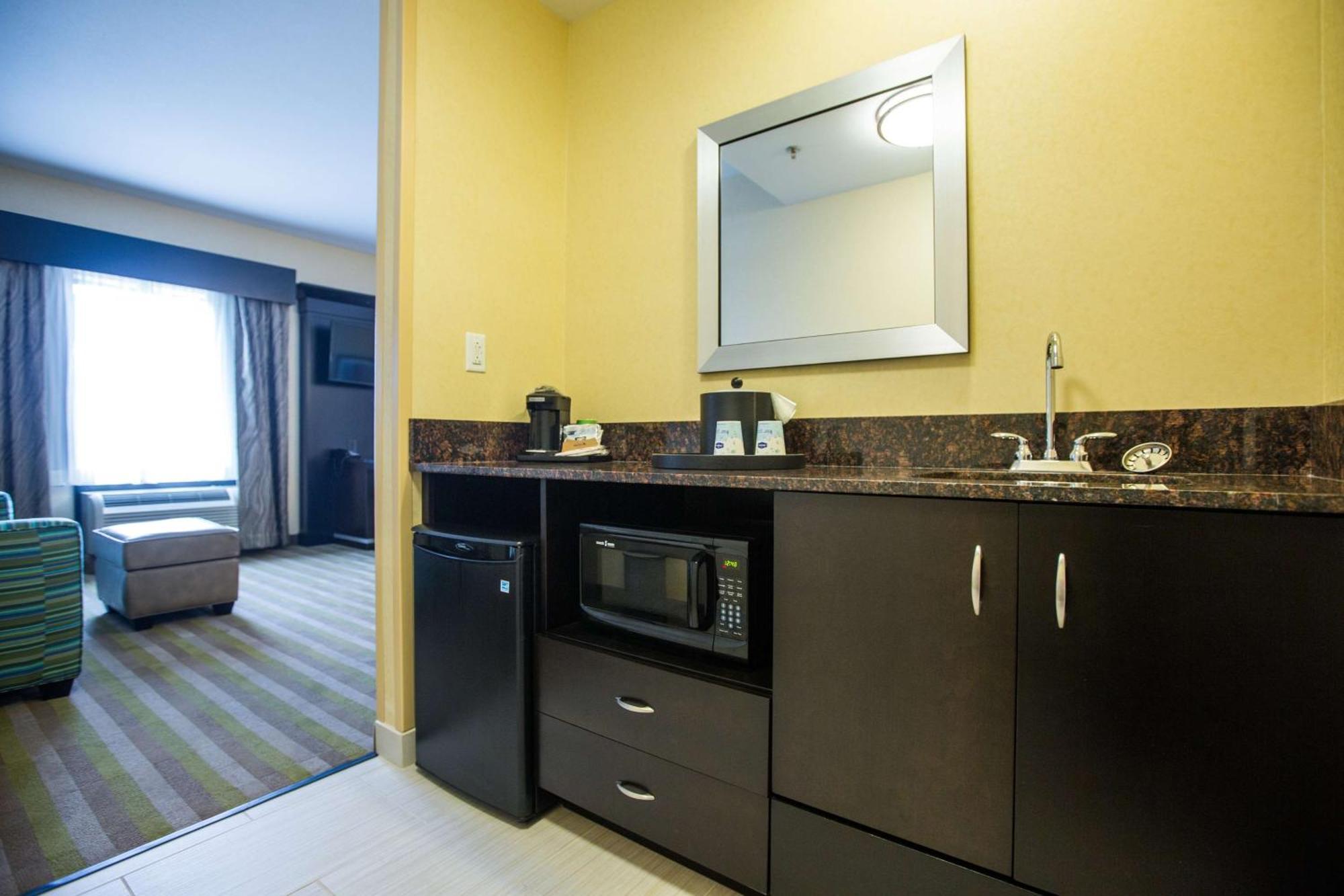 Hotel Hampton Inn&suites Toledo/westgate 3*
