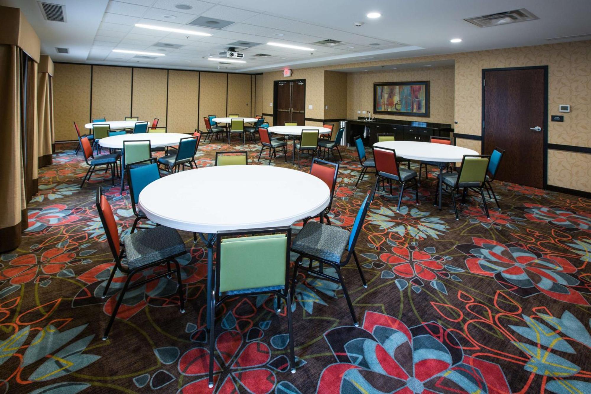 Hampton Inn&suites Toledo/westgate 3* Toledo